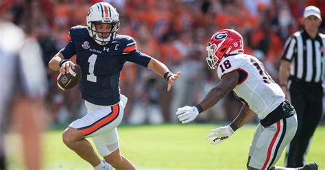 georgia auburn rivalry|Football Game Notes: Georgia Renews Rivalry with Auburn.